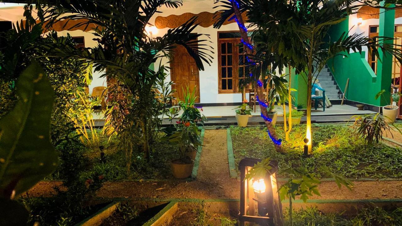 Sigiri Starwing Villa Sigiriya Exterior photo